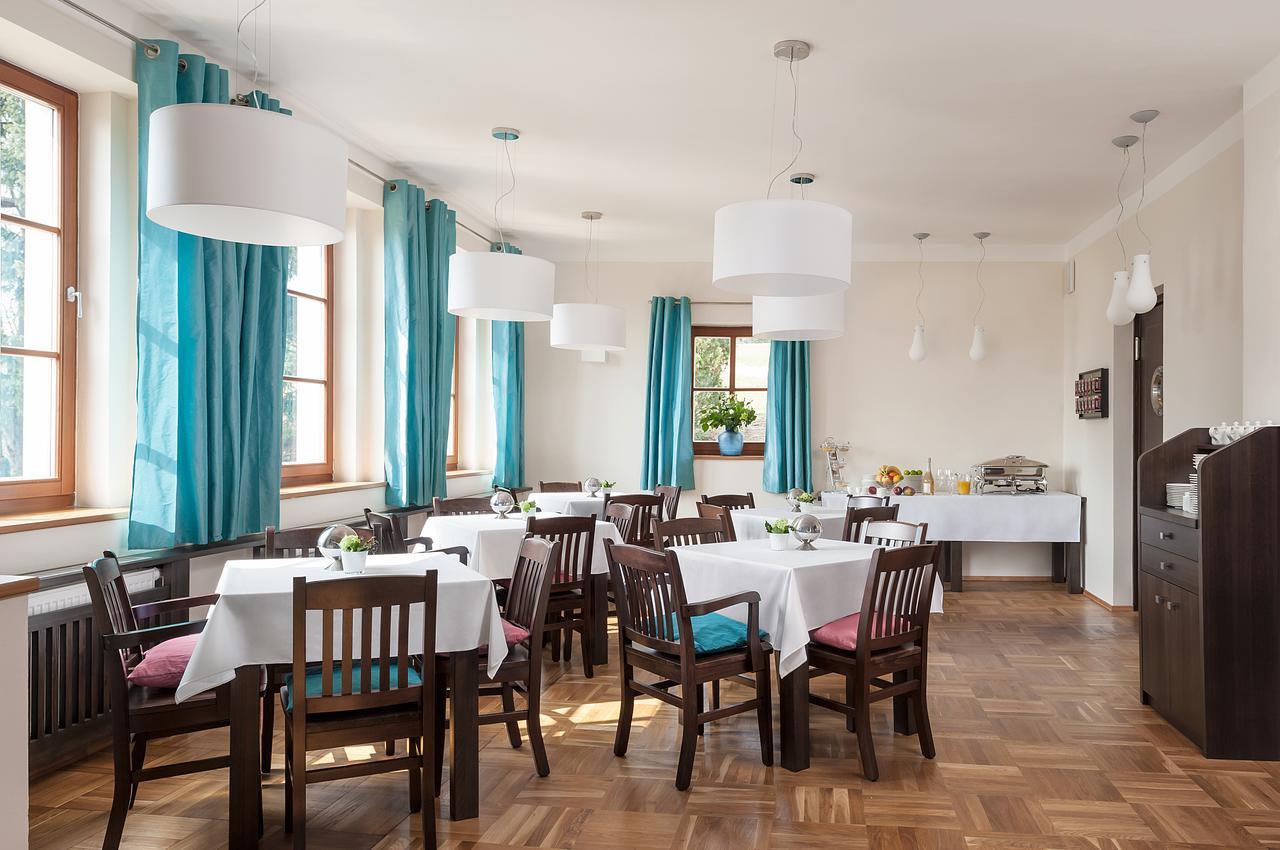 Aneta Hotel & Restaurant Vítkovice Eksteriør bilde