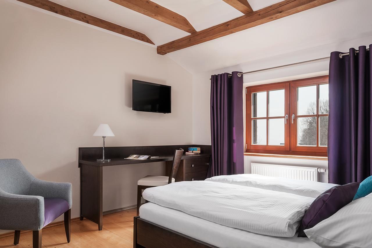 Aneta Hotel & Restaurant Vítkovice Eksteriør bilde